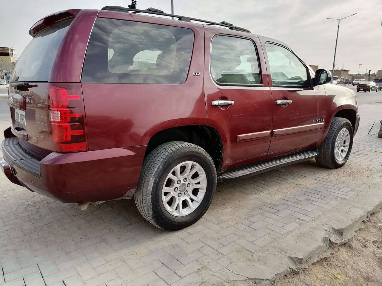 السلام عليكم سيارة تاهو 2008 للبيع 
فول مواصفات تخم تاير حداديه جديدة محرك خير من الله تبريد ثلج سنويه ل 2030  سيارة LTZ 
رقم بغداد إنكليزي باسمي تحويل ثاني يوم 
السعر 175 $ وبيها مجال 
عنوان السيارة بصرة 
***********
***********
