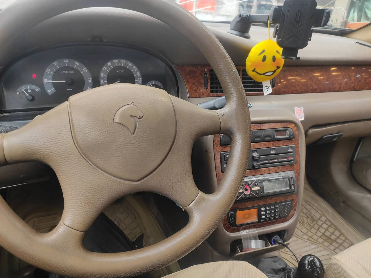 سمند 2011 
مكينة و كير مكفول سيارة بيه بارد 
نضيفه جدا 
مكاني نجف 
السعر 38
***********
