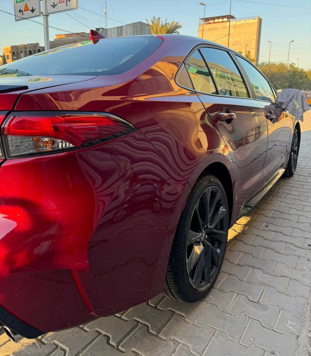 للبيع: تويوتا كورولا 2023 XSE

📍 مكان السيارة: بغداد
📞 للتواصل: ***********
💰 السعر:170. ورقة – 
📊 المسافة المقطوعة: ٤٠!الف ميل
🛠️ المحرك: 4 سلندر – 2000cc---

⚙️ المواصفات:
• فئة XSE – أعلى فئة
• بصمة وتشغيل عن بعد
• شاشة وسطية تدعم Apple CarPlay / Android Auto
• كشنات جلد  (Sport seats)
• كشن السائق كهربائي
• تبريد وتدفئة للكشنات الأمامية
• سقف بنوراما
• شحن لاسلكي
• رادار أمامي + النقطة العمياء
• كروز كنترول ذكي
• كاميرا خلفية
• إضاءة LED بالكامل
• جنوط سبورت مقاس 18
🔧 الضرر
• حادث خفيف – تبديل الجاملغ الأمامي فقط
• بدون شواصي أو ضرر داخلي 
📌 تفاصيل إضافية:
• وارد أمريكي
• رقم السيارة بغداد الدولي الجديد
• اللون: أحمر -كرزي🍒
