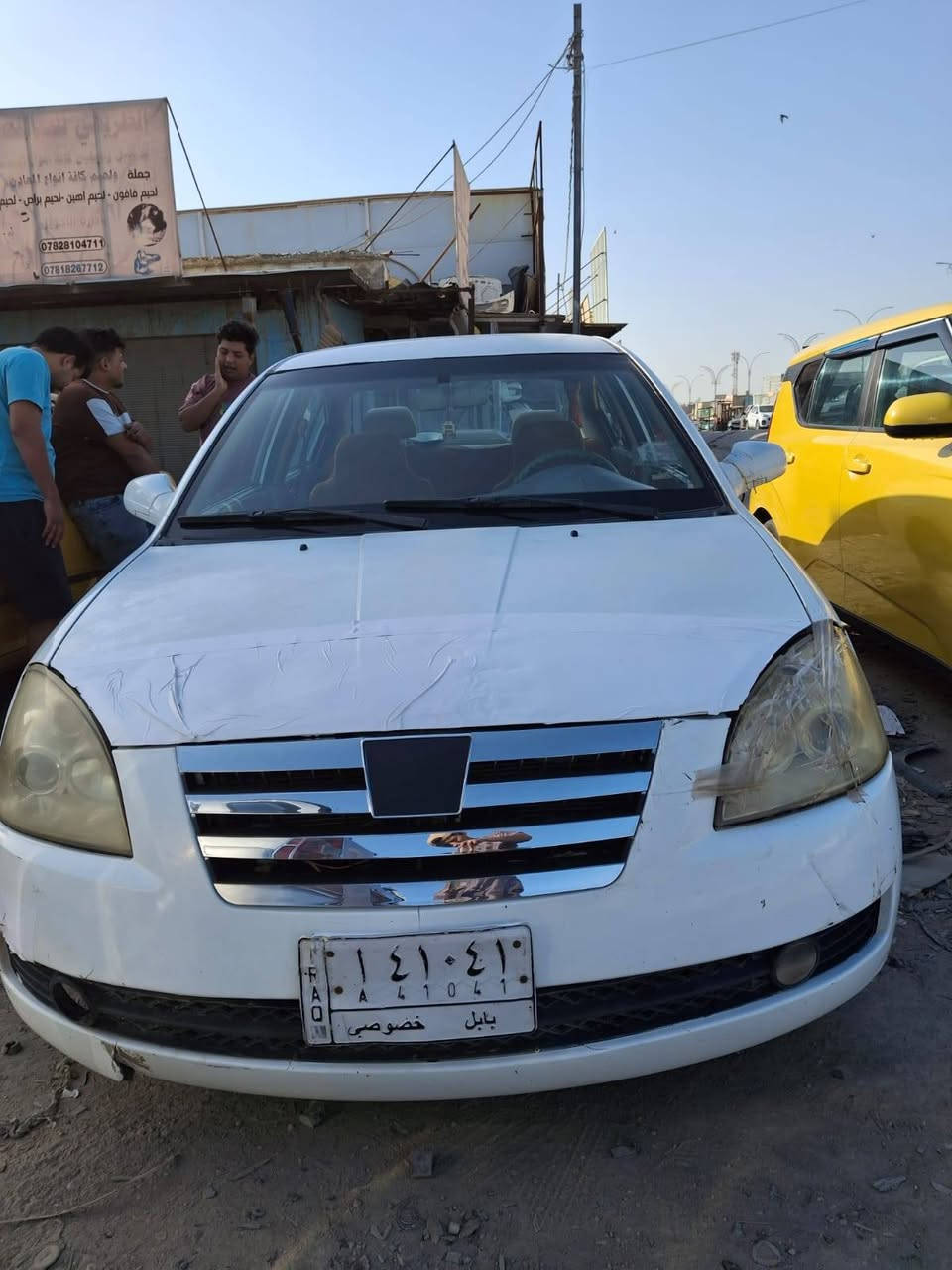 السلام عليكم
شيري اي فايف السياره مابيه ولا قطعه تبديل

مديل 2009

بيه خياسهت ملكوطه

كير ومكينه خير من الله 

حداديه ٨٠ بلميه

السياره بسم ولد جيراني وسنويه لل2029

سعره 33وبه مجال للشراي
رقم *********** واتساب موجود
