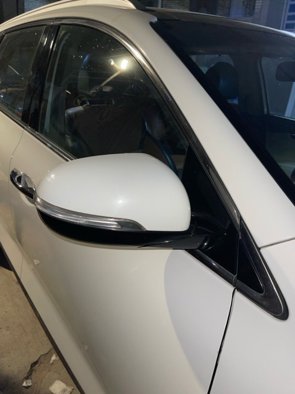 السلام عليكم 
للبيع كيا سورنتو 2020 (خليجي ) رقم بغداد  الماني الجديد
سياره مكفوله كفاله عامه من  عدا بارد الباب الأمامي عكس السايق شي قليل ممبين 
ماشية 132 قابلة للزياده
1_بصمه ابواب
2_محرك 6سلندر
3_نفكيتر ماوس جي بي اس خرائط
4_حساسات امامي خلفي 
5_اللايت زنون 
7_شاشه اصليه
8_كامره اصليه دواره 
9_كراسي 2 كهرباء
10_ 3قطع تبريد
11_لد امامي مع تشغيل 
12_كروز مثبت سرعه
13_تحكمات ستيرن
14_سبعه راكب 
15_ويل كب نيكل
16_بصمه تشغيل وابواب
17_كير 8 نمر 
18_ترحيب 
19_كشنات جلد
20_جنطه كهربائية ذكيهً
 (الفتح عند الاقتراب)
21_مري شفط اشاره بل مري
22_بردات ابلادية
23_اربع انظمه قياده smart.  Cimfort.  eco.  sport
24_كشافات ضباب
26_لايت زنون عالي وناصي 
26500$ وبيها مجال
السياره بأسمي وتحويل ثاني يوم الاتصال و الاستفسار ***********

