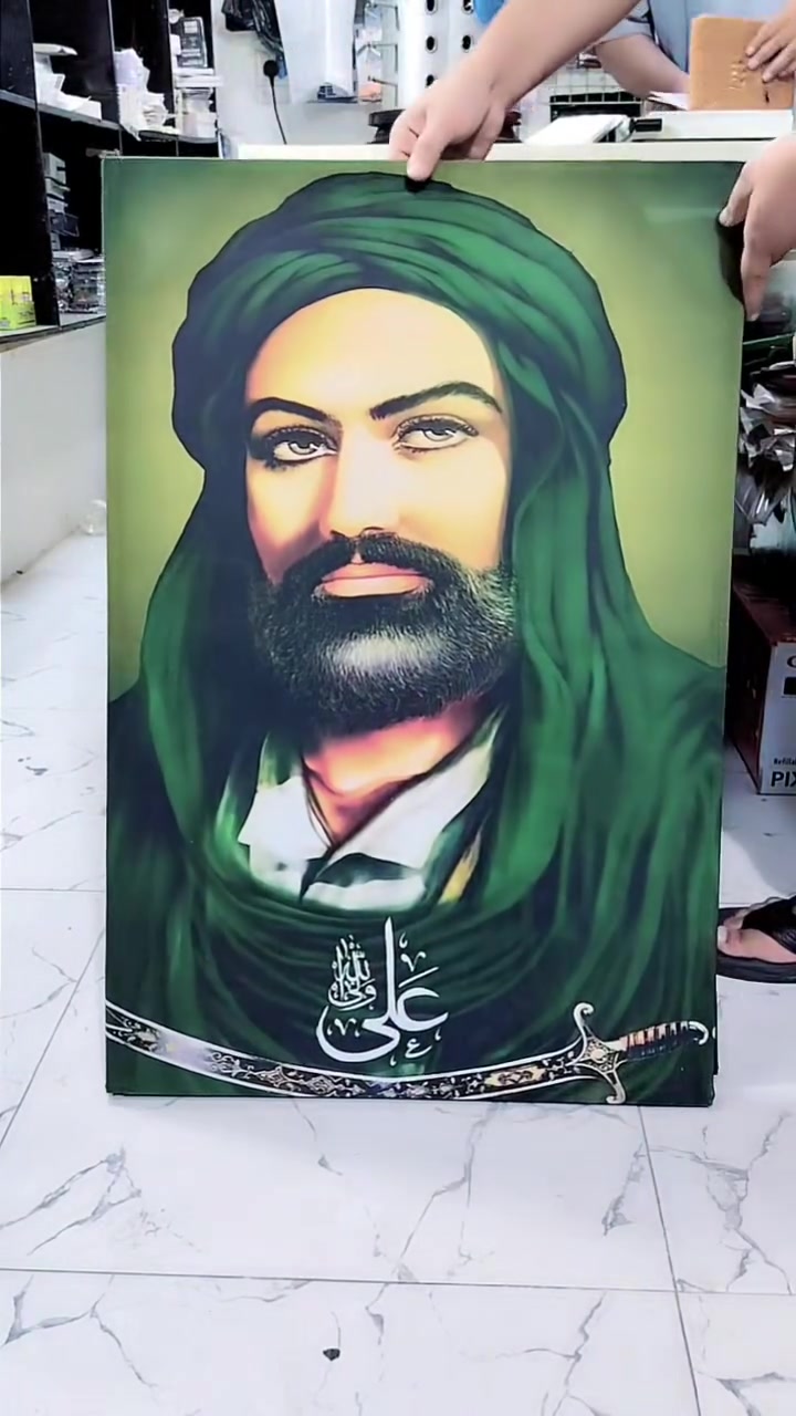 صور الائمة قماش مخمل اطار خشب اكثر من 10 موديلات قياس 60×90 سعر القطعة 8000 سعر القطعتين 15000 الف العنوان بلدروز نهاية شارع المسبح #سمايل للهدايا مجاور  مكہٰتہٰب فدك  يتوفر توصيل بلدروز وجميع المحافضات ه‍ *********** او ***********

