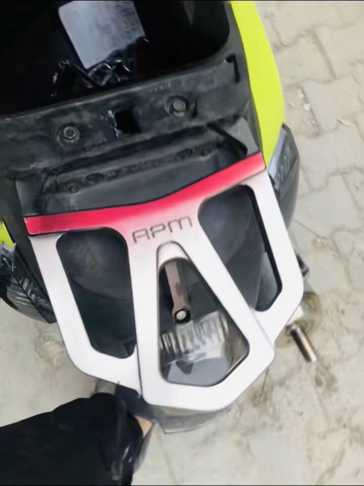 سلام عليكم 
تزويد للبيع شوفت عينگ 
صدر امامي قزم 
فج ارجيس وفلنجه رياضي 
كشن رياضي بوليس
سيبايه بوليس 
دبل خلفي جمس زرك
قبق بانزين وايطار
مكاني كاظميه حريه 
توصيل موجود الرقم:***********
