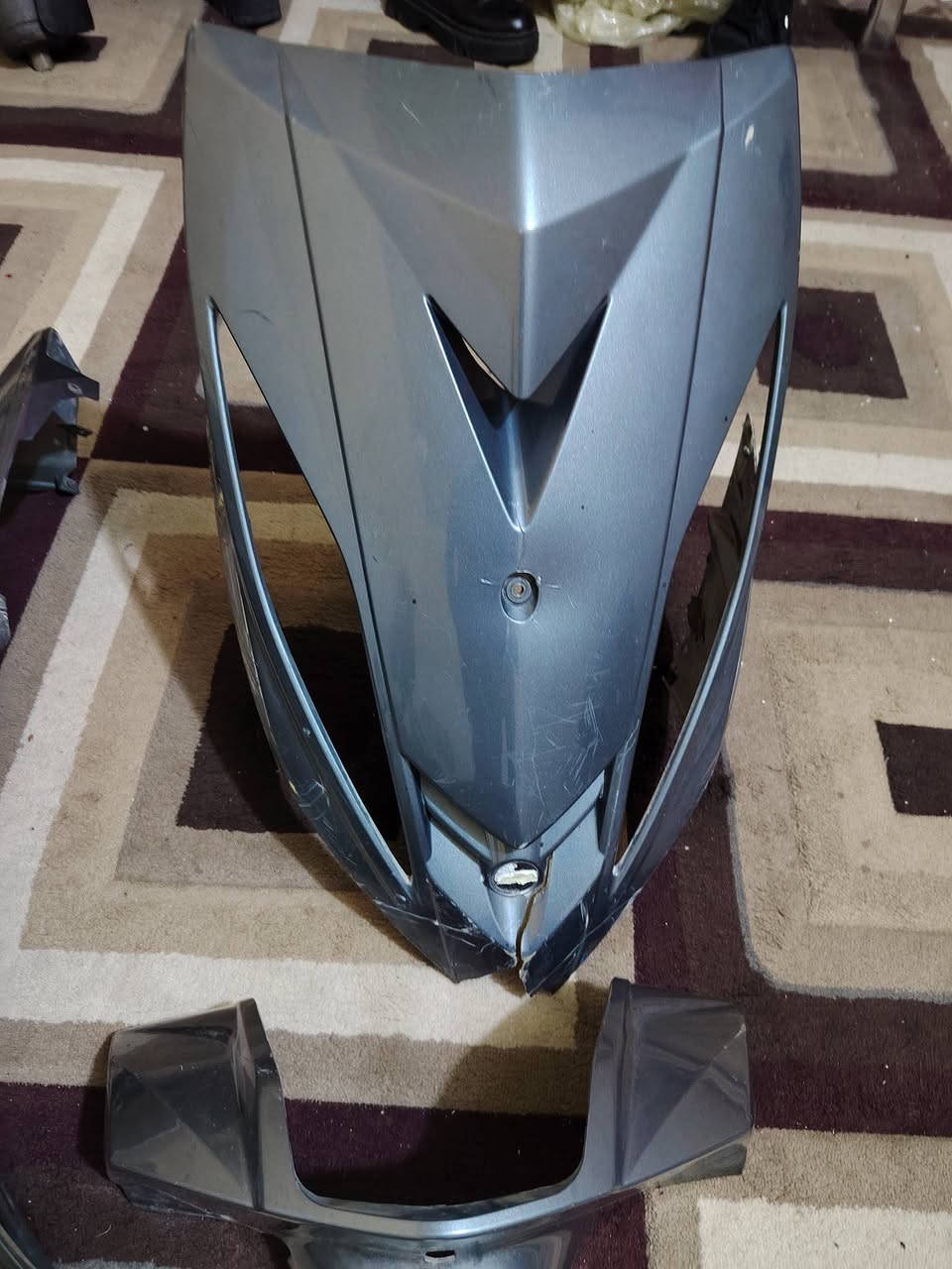 سلام عليكم كفر جيتي ار بي نواقص راس لايت وتريشه السعر 50 الف لان اصلي صح البجم بي ضرر بس الصلي....  سماعات تيربو اصلي اذا مو اصلي ترجعهن من ابيعلك بل باب مالتنه السعر 30 الف...  صالنصه بلادي اصلي السعر 35  ولكل حاجه فقلها العنوان بغداد مدينه الصدر  ـــ *********** شغال عل خط وبي وتساب فيس مامتواجد كلبي
