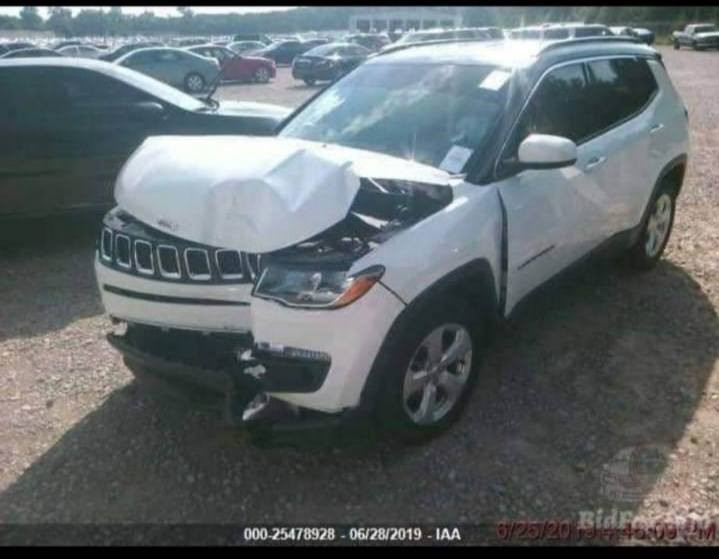 جيب كومباس لاتيود
موديل ٢٠١٩ 
محرك ٢٤٠٠ المرغوب 
مكان الناصريه 
هاتف ***********
