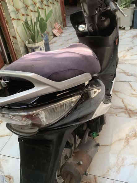 كامكو g4. مكينه 125 سرعته ١٤٠.  مكينه مفتوحه دراجه شوفتك عينك نضيفه وكلشي بيه شغال. والكهربائيات جديده .  سعر  450 بيها مجال بسيط  مكان نجف براكيه 
للستفسار ***********
