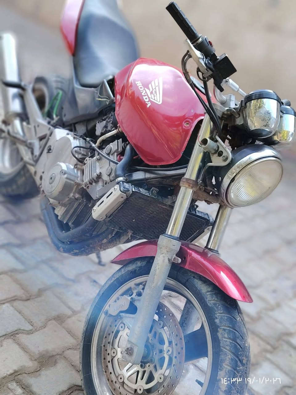 سلام عليكم للبيع هونده هورنيت 250 دبل فصله كامله مابيه نغص اوراق سعر 950 مستعجل ع بيع ستفسار *********** كربلاء
