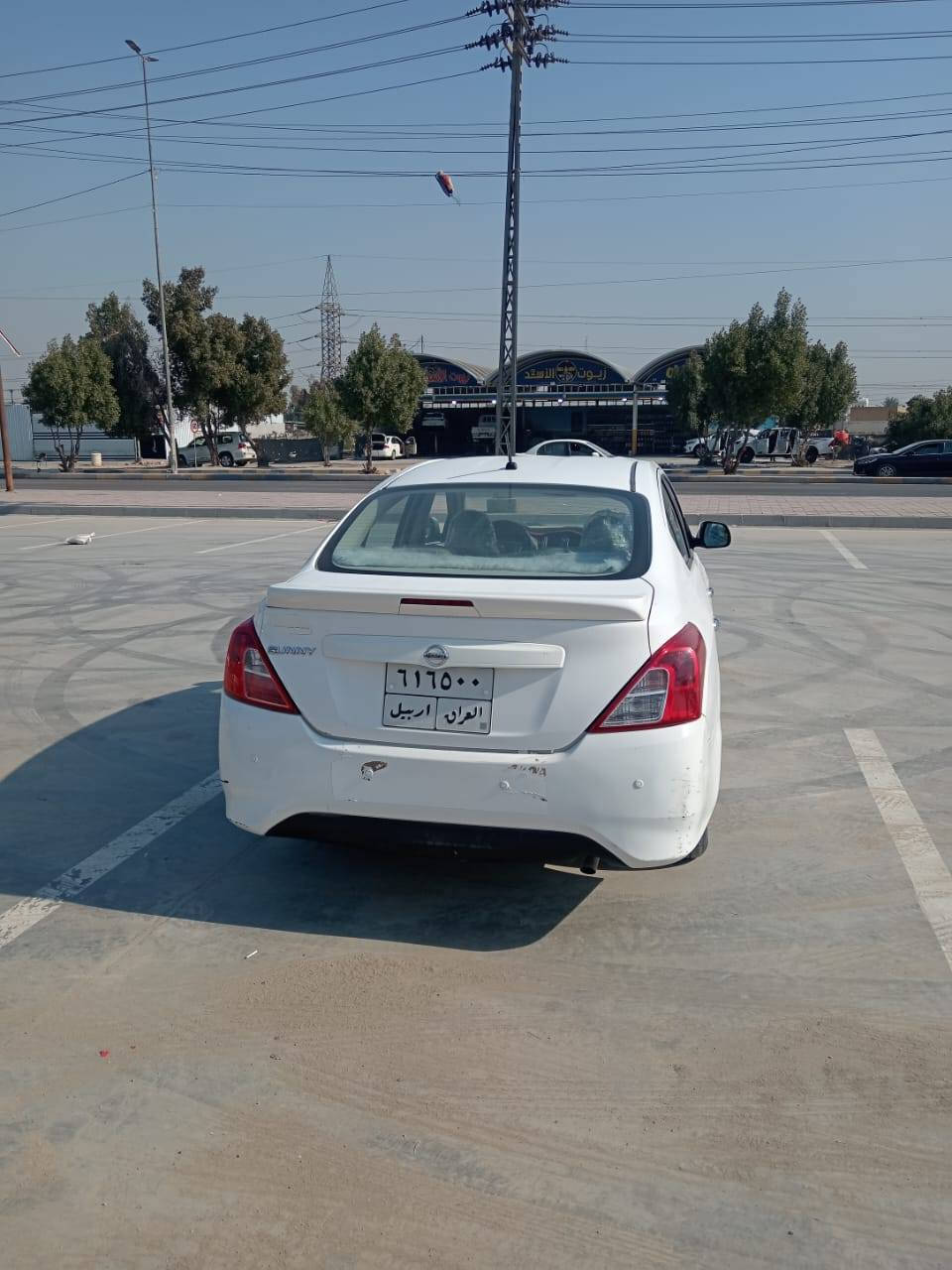 السلام عليكم العزاز
سياره نيسان صني هندي
موديل 2020
رقم لوحه اربيل بسم شركه
بيها فقط بارد جاملغ  وباب جهه سايق
والباقي كفاله من كلشي
مكان سياره نجف
السعر 108 وبيها مجال بسيط
خاص مامتواجد
اي استفسار ***********
