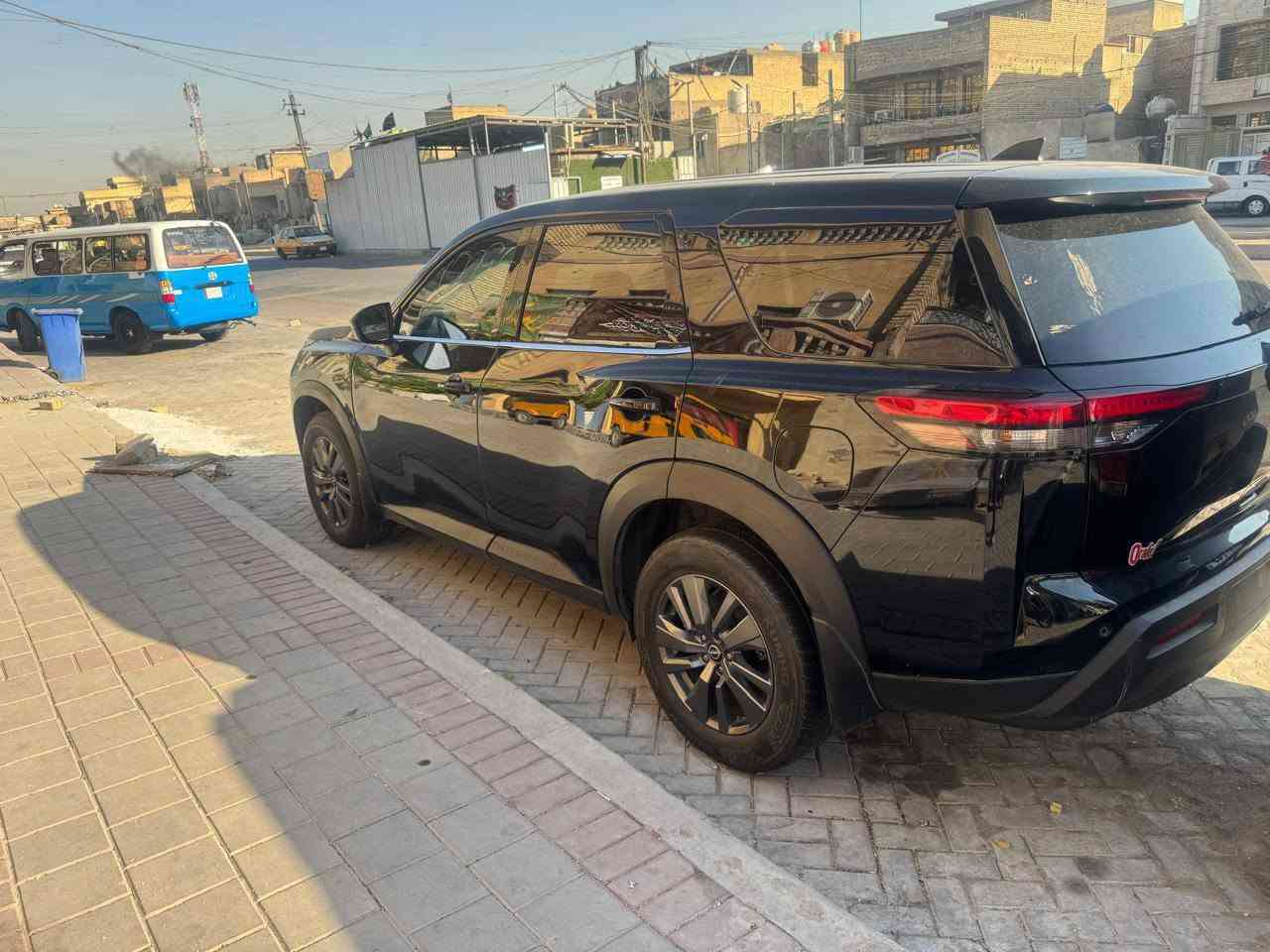 سلام عليكم نيسان باثفندر للبيع بدون رقم  موديل 23 تويل مواصفات S حادث بجم رقم *********** وتساب
