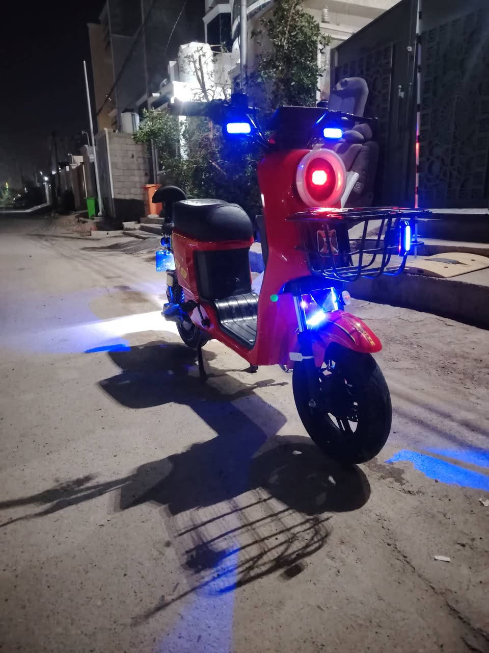 دراجه ار ٩ موديل ٢٠٢٥ دراجه نضيفه خمس بطاريات نضام بك دبل اشاره شاشه ملف الف وخمسميه دراجه جديده السعر 450 وبي مجال الرقم ***********
