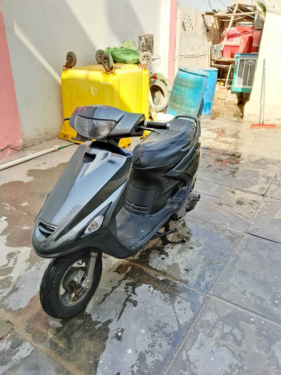 دراجة فراشة 🦋 
مكينه تخبل حلو ما مفتوحه
كفاله عامه 
لسعر خاص 
رقمي *********** مكاني ديوانية
