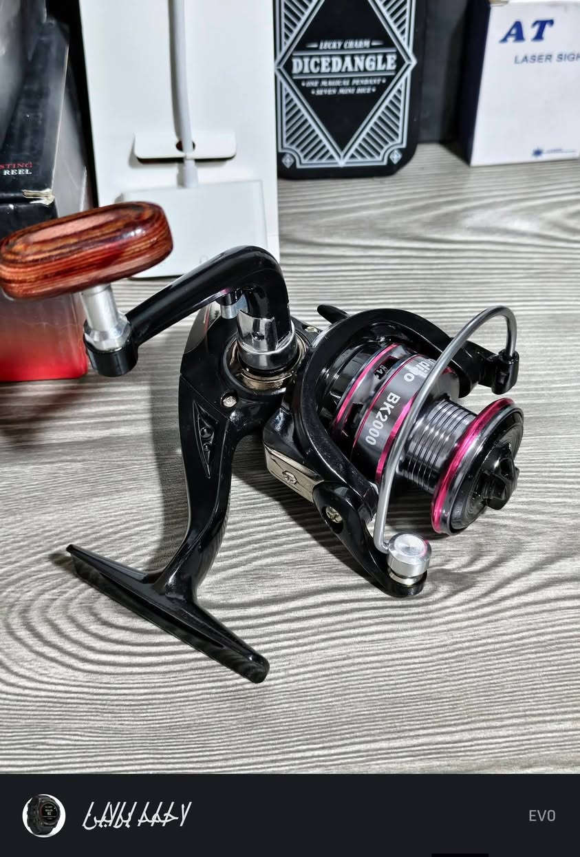 يا الله عيني مكينة حجم 2الفين بهاذة الشكل جديد غير مستخدم عندك يدة حديد اكلاص حديد يدة يمنة ويسرة سعر المكينة 13الف شامل اجور التوصيل ***********
