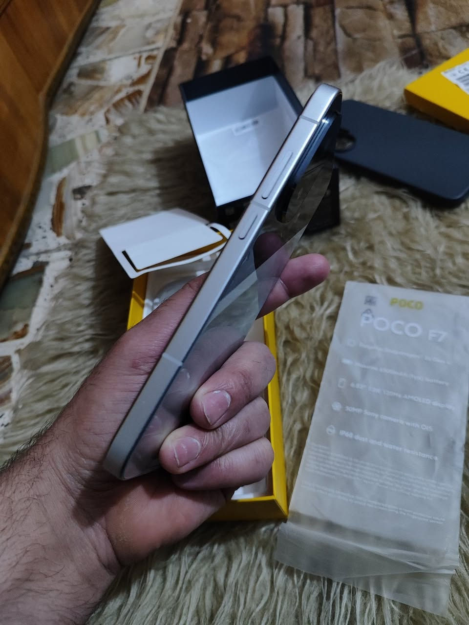 سلام عليكم اخوان جهاز بوكو F7 نضافه ١٠٠ب١٠٠ كامل الملحقات ذاكره 512معروفه مواصفاته اخواني للبيع او افضل مراوس بجهاز فلاكشب وانطي فرق سعره ثابت ٤٣٥ الف ثابت ميرهم اقل من هذا السعر علما بصعود الاسعار هسه صار جديد ب٦٠٠ الف مكاني بغداد مدينه الصدر توصيل ماعندي للاستفسار خاص او وات ساب ***********
