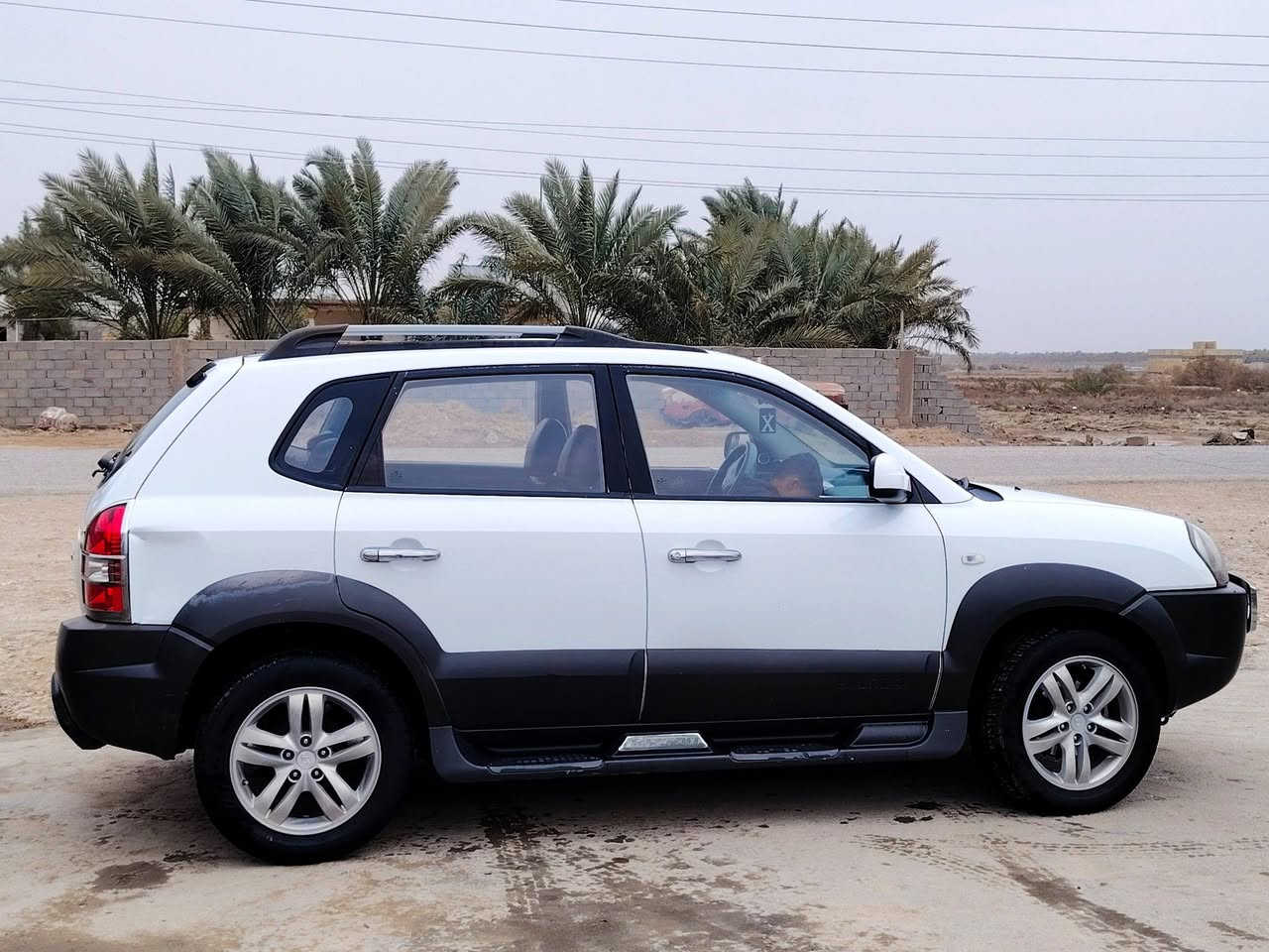 توسان 2009مكفوله كفاله عامه شرط السونار رقم بغداد بسمي مكينه كير حداديه تبريد جاهز او مال جناي مكاني حله ورديه  مكفوله من كلشي رقم الهاتف   *********** سعر 127اوبيه مجال ماشيه 180  مكينه الفين
