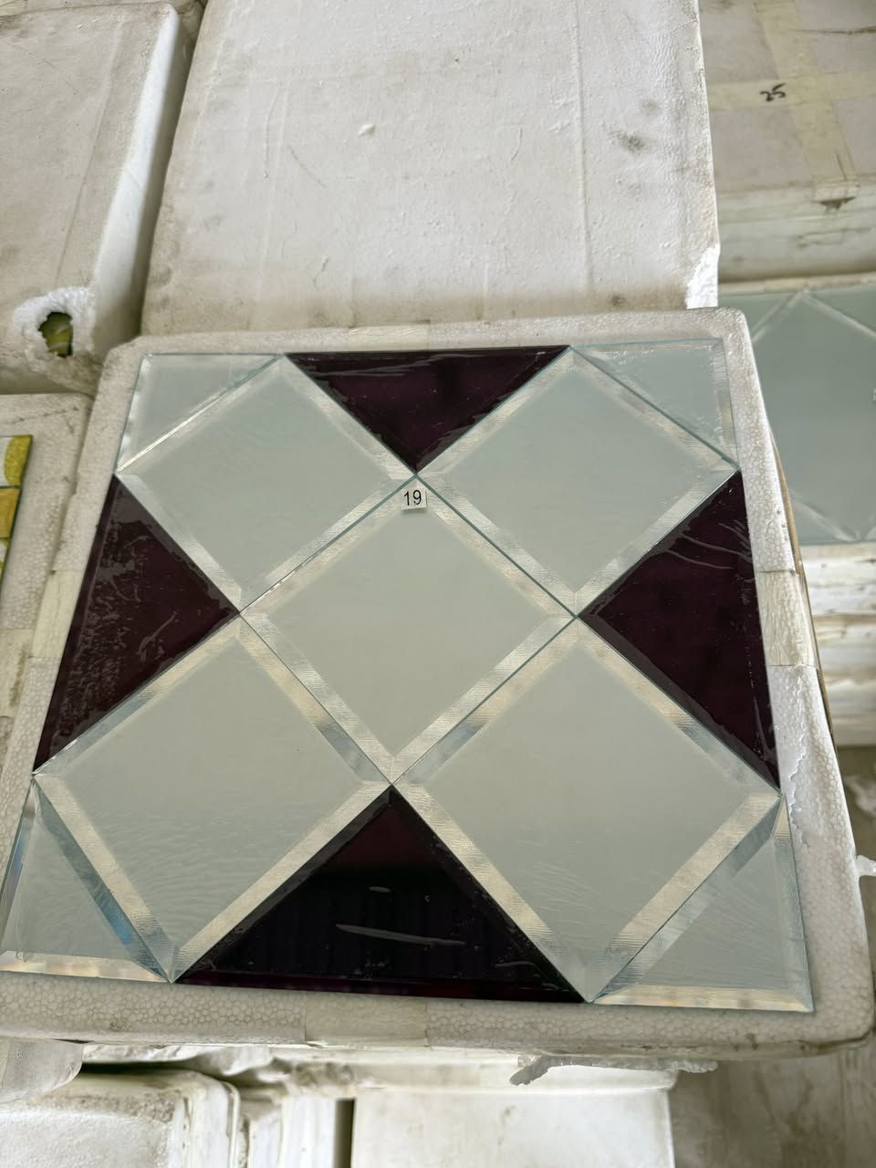جمله فقط 
زجاج مقطع صيني 30*30
اسعار تنافسيه 
***********واتساب
