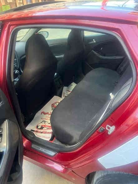 كيا اوبتما 2012
محرك 200 تيربو 
فول مواصفات بصمه بنوراما 
جلد كشنات كهرباء تحكم ستيرن 
شاشه كامرا قطعتين تبريد حادث جاملغ وبنيد 
سونار مرفق السعر 106 وبيه مجال 
للستفسار ***********
مكلف بلنشر
