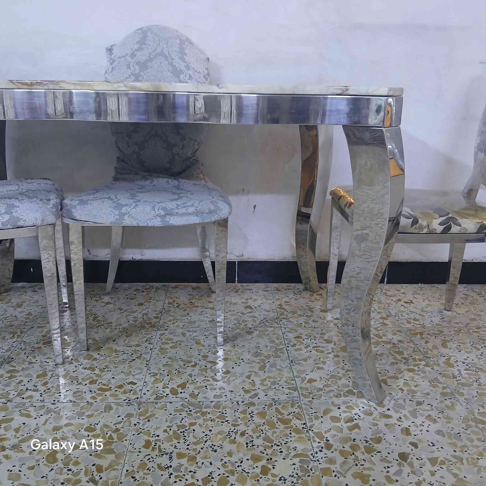 السلام عليكم ميز طعام سل استيل شغل درجه أوله  الصقف مرمر ويه ٣ كراسي الدوره


**إذا كنت صاحب هذا الإعلان وتريد حذفه لأي سبب، رجاءا أرسل رسالة إلى الدعم الفني**