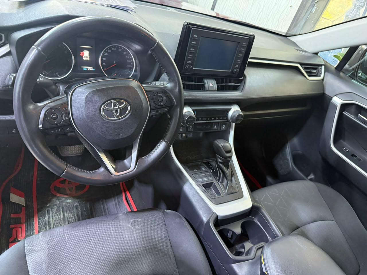 سلام عليكم
-للبيع 
‏-  TOYOTA RAV4, XLE
- موديل -2021 
- لون - دم الغزال 
- لون الداخلي -اسود
- محرك بشرط
- كير بشرط 
- ماشية -40الف mi
- فئة XLE بريميوم
- سلايت 
- بصمه
-جنطه كهرباء
- رادار امامي
- رادار جانبي 
- حاكية 
- مثبت سرعه 
- تحكم اوامر صوتي 
- تبريد قطعتين 
- هاند بريك بصمه 
- كشن كهرباء جلد
- نظام ECO ثلاث انضمه قيادة 
- نظام اوتو ستوپ 
- اشاره مرايات 
- مرايات كهرباء
- الضرر خشم البنيد وشوي مو الجاملغ السيارة ليبل واحد
-شرط بس ايرباك دركه حداديه امامي خلفي جديد
-ويل 19 + تخم تاير جديد
- صور الحادث داخل المنشور السونر موجود و رقم الشاصي هم موجود 
- مكاني - ديالى- بعقوبة 
-السعر 210وبيه مجال للطيبين 
- الاستفسار ‭***********
