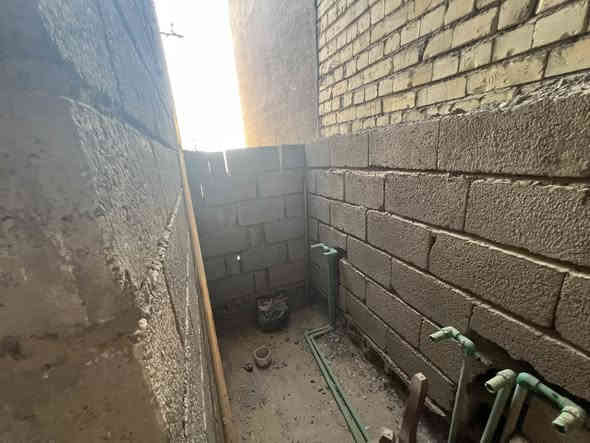 اعلان من #النيزك_للعقار لبيع وشراء الاراضي و الدور الزراعية والسكنية والمقاولات العامة 
--------------------------------------------
دار للبيع  بموقع ممتاز 
موقع البيت - صلاح الدين - قضاء بلد - خلف شاورما عالنار 

يتكون من :

- غرفة
- مطبخ 
- صالة 
- صحيات 
—-الطابق الثاني 
يتكون من غرفة وصحيات غير كاملة 

مساحة البيت : 100م

📄 نوع العقار : سند زراعي وماشين معاملة تمليلك 

--------------------------------------------
للاستفسار والتواصل : *********** - ***********

او زيارة مكتبنا الكائن في - صلاح الدين - بلد - شارع الامير - مقابل عيادة الدكتور قاسم حاتم
