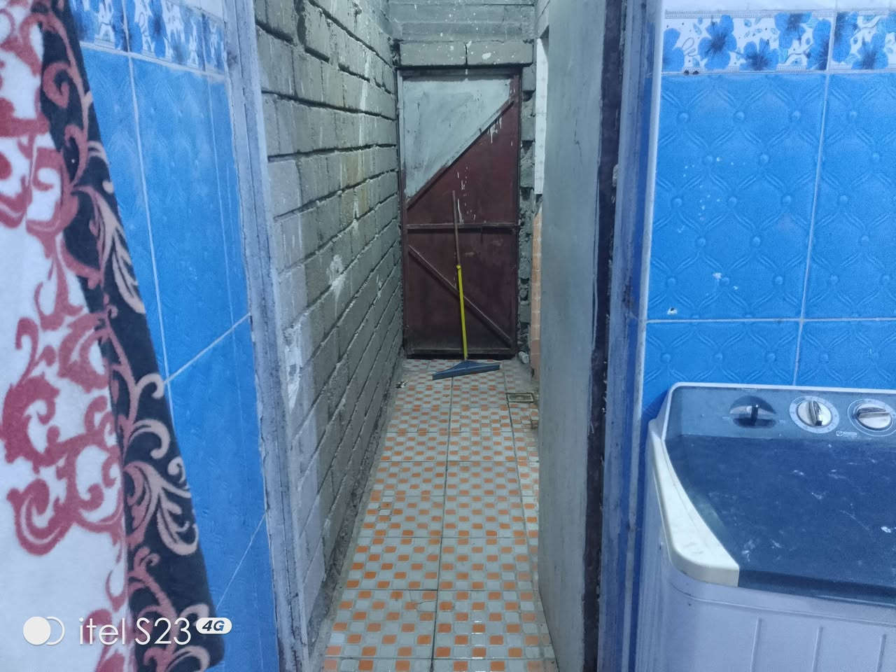 بيت للبيع تقريبا 95متر في قضاء المدينة قرية خميسة بي غرفتين ومطبخ رايده 25مليون وبي مجال هاتف ***********
قرب مدرسة البطحاء
بيت للبيع تقريبا 95متر في قضاء المدينة قرية خميسة بي غرفتين ومطبخ رايده 25مليون وبي مجال هاتف ***********
