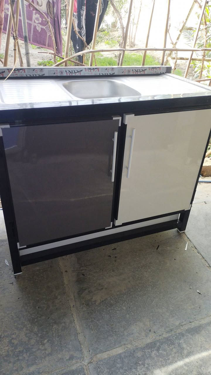 السلام عليكم كاونترات مستخدمات المكان الشافعيه السعر على رقم التليفون ***********
