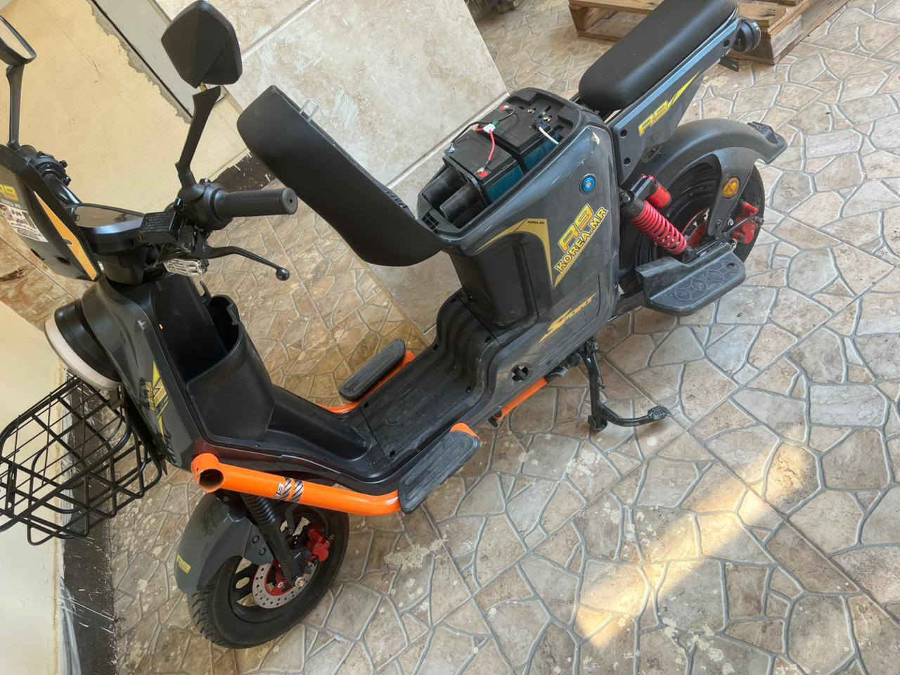 متاح دراجه ار 9 مستخدم يومين مشكلته بس ملف 
سعره 500 وبي مجال 
مكان كركوك تسعين 
شراي يجي خاص


**إذا كنت صاحب هذا الإعلان وتريد حذفه لأي سبب، رجاءا أرسل رسالة إلى الدعم الفني**