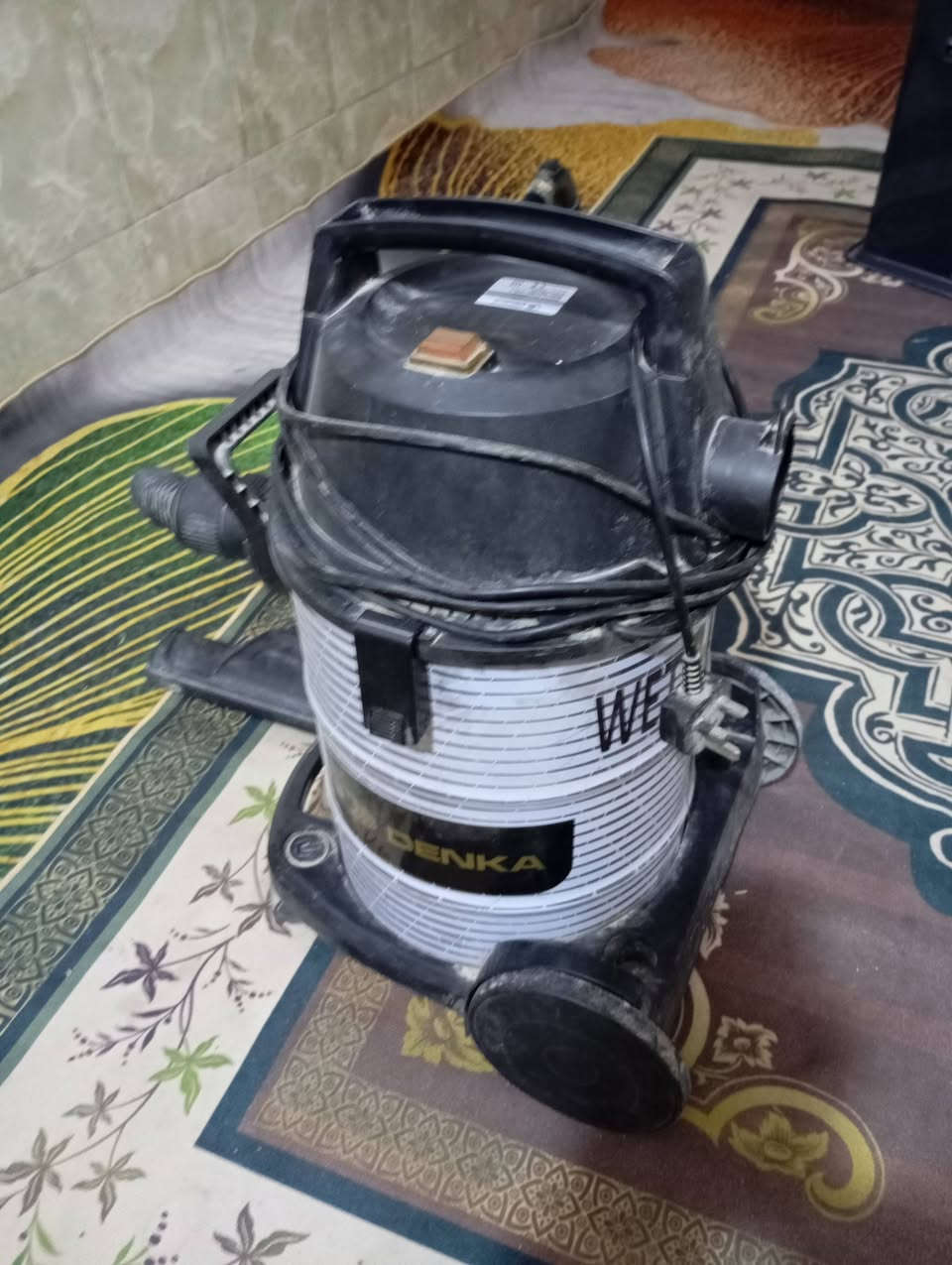 السلام عليكم مكنسة كهربائية 40 ألف وبيهى مجال الحسينية قرب مستشفى التركي واتساب ماسنجر ***********
