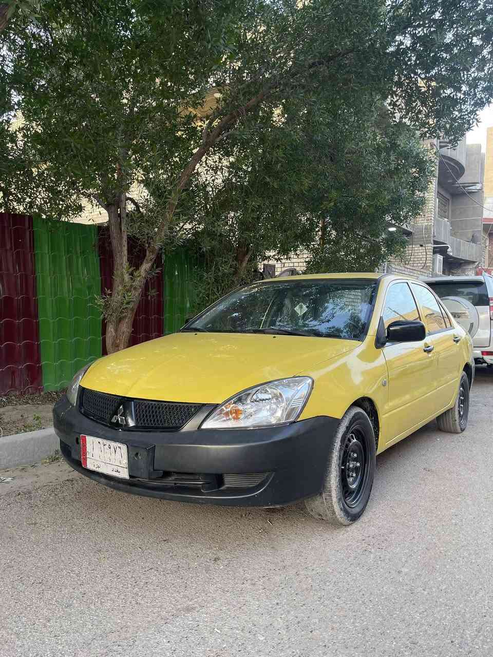 سلام عليكم لانسر 2011 مطلوبة مال مصرف بيهة تسديد راعيهة يسدد ويسوي وكالة سيارة جديدة وجاهزة برغي نقص مابيهة كير محرك صدر تبريد كولة جاهز وجديد 
مكانهة بغداد البلديات 
السعر 52 وبيهة مجال 
***********
