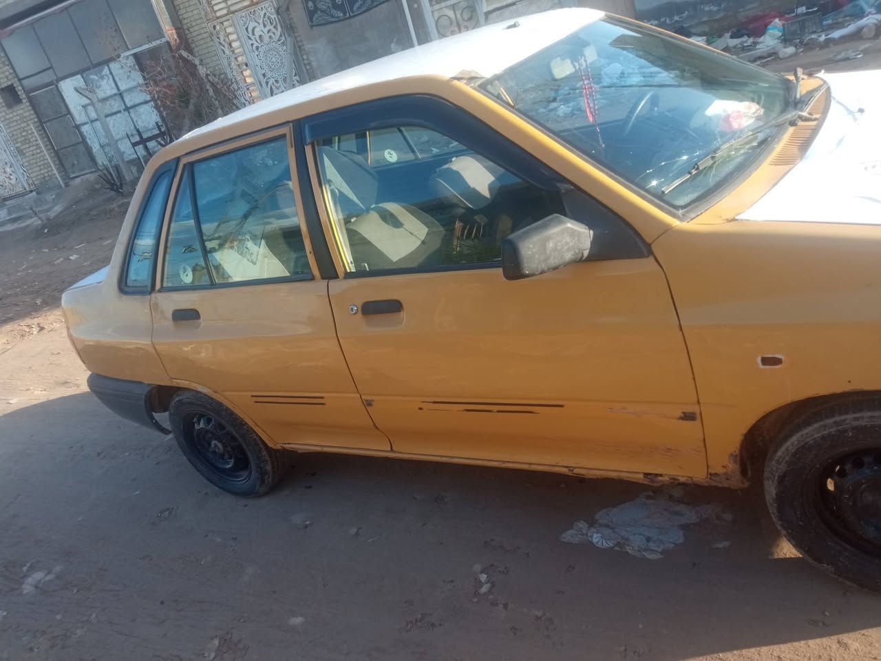 السلام عليكم سايبه ب 20 وبيها مجال موديل ×***********
