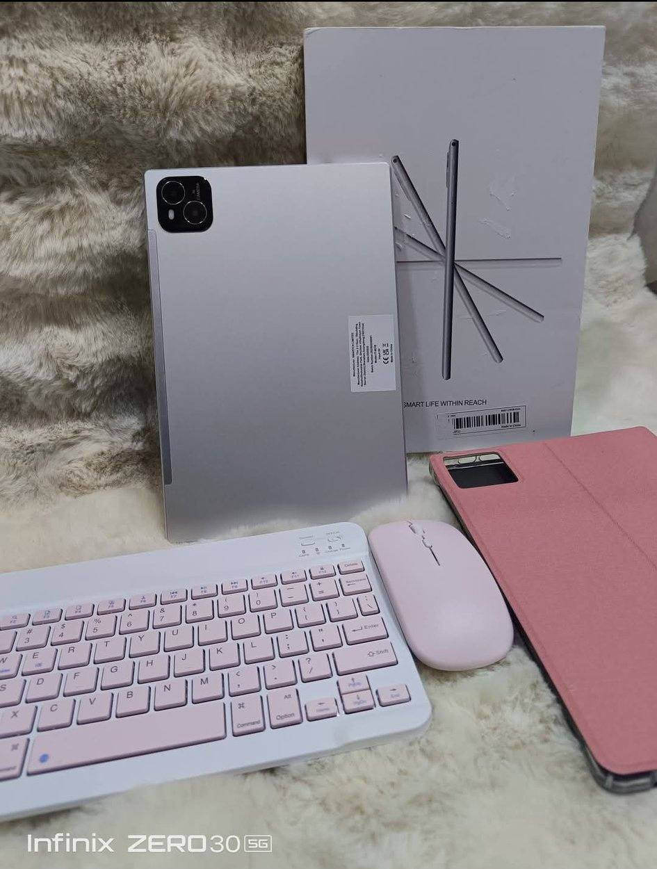 تاب ذاكره ١٢٨
حجم الشاشه 💻 ١٠ انج
حجم البطاريه ٥٠٠٠ ملي امبير 🔋
شحن 🔋⚡تايبسي
مع ملحقات كڤر + قلم + ماوس + كيبل شحن 
السعر ١٤٠ ألف


**إذا كنت صاحب هذا الإعلان وتريد حذفه لأي سبب، رجاءا أرسل رسالة إلى الدعم الفني**