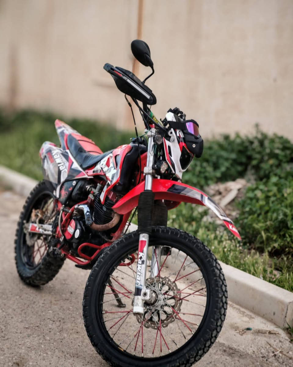 أسلام عليکم
يوجد قفاز للبيع 
موديل, 23 کاويار فئه GYX 
محرک 200cc 
نضافه شوف العين 
شغال من ال تاير ل تاير 
سلف شغال لايتات شغاله 
سعر 740 وبي مجال 
ويرهم مراوس بـ يراني من 23 وفوق


**إذا كنت صاحب هذا الإعلان وتريد حذفه لأي سبب، رجاءا أرسل رسالة إلى الدعم الفني**