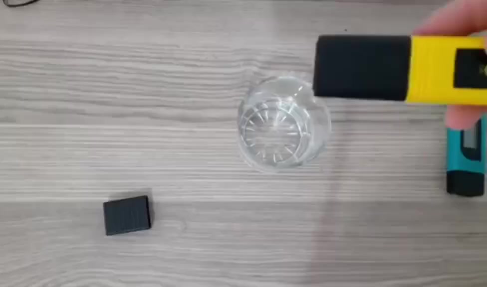 جهاز فحص Ph للسوائل سواء الماء او باقي السوائل


**إذا كنت صاحب هذا الإعلان وتريد حذفه لأي سبب، رجاءا أرسل رسالة إلى الدعم الفني**