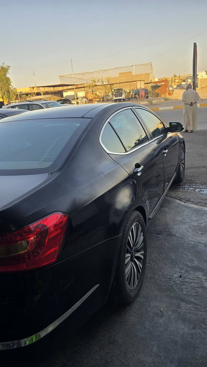 كيا كادنزا موديل ٢٠١٢ خليجي
فول مواصفات بانوراما 

كشنات جهتين تحكم كهرباء

محرك كير مكفول 

بدون ضرر او صبغ بيها جراد بالبنيد فقط 

صدر جديد 

تخم تاير جديد

سياره اعلى مواصفات بالكادنزا 

رقم اربيل تريد وكاله او تحويل حاظر

سعر ١١٥ بدون مراوس وبيها مجال شي بسيط 

مكان السيارة الانبار قضاء هيت 

رقم ***********
