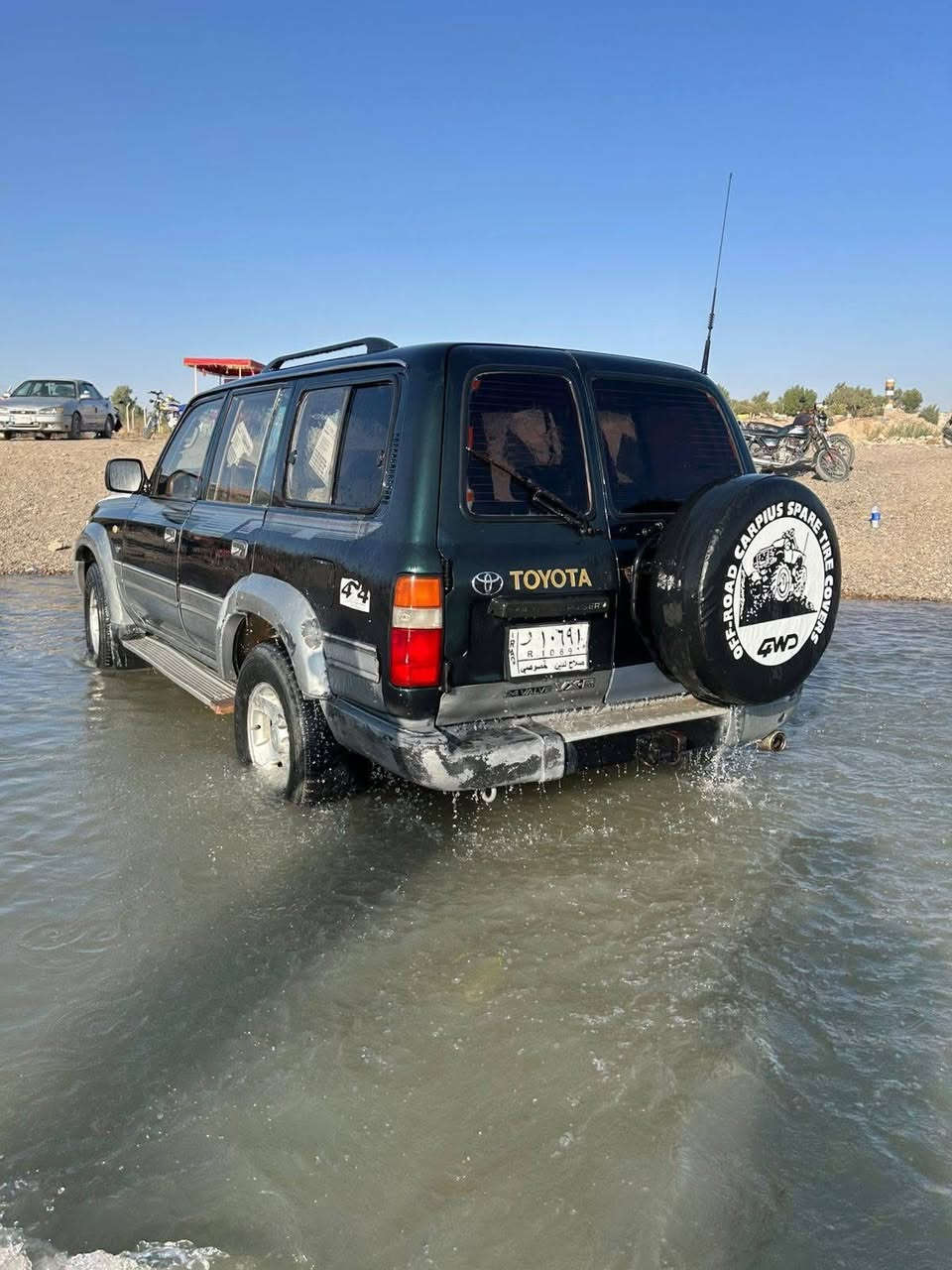 السلام عليكم لاند كروز ليله علوي
موديل 1995 محرك 4500
محرك كير اكسل شرط
دبل سبير  السعر 65وبيها مجال 
للاستفسار  ***********
