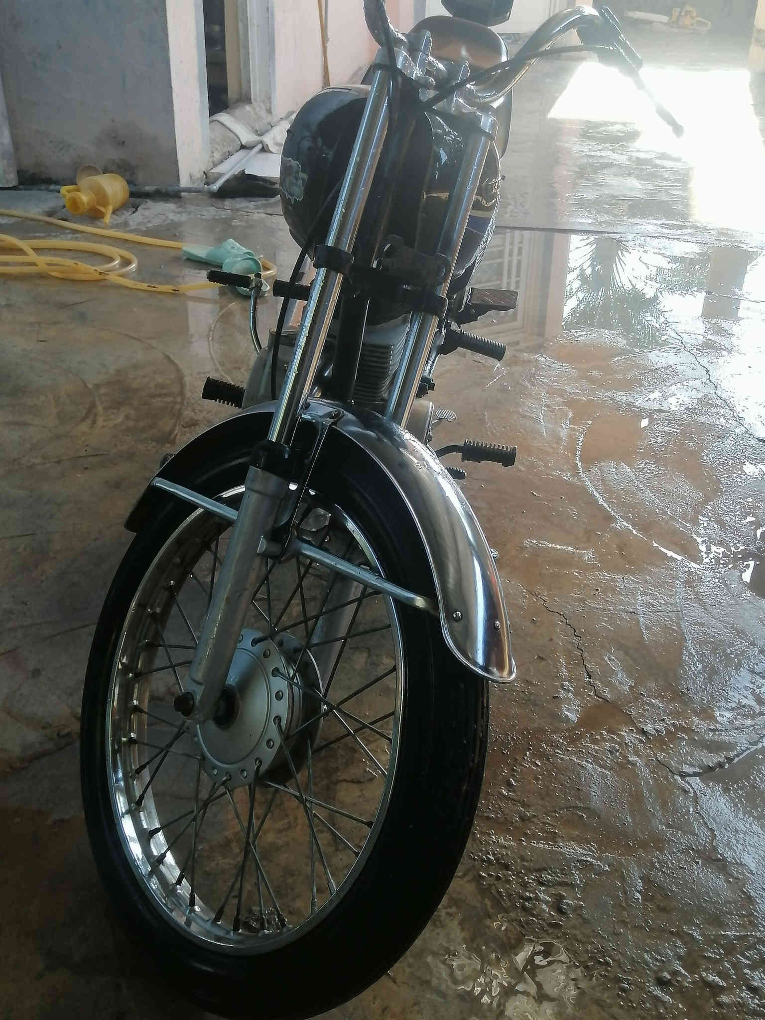 سلام عليكم دراجة رياضية للبيع كلك 👉 دراجه خير من لله فول كشن او تانكي كله جديد دبلات صلنصه جعره سعر 260 ✋👉.      غير متواجد *********** مكاني ابو صيدا
