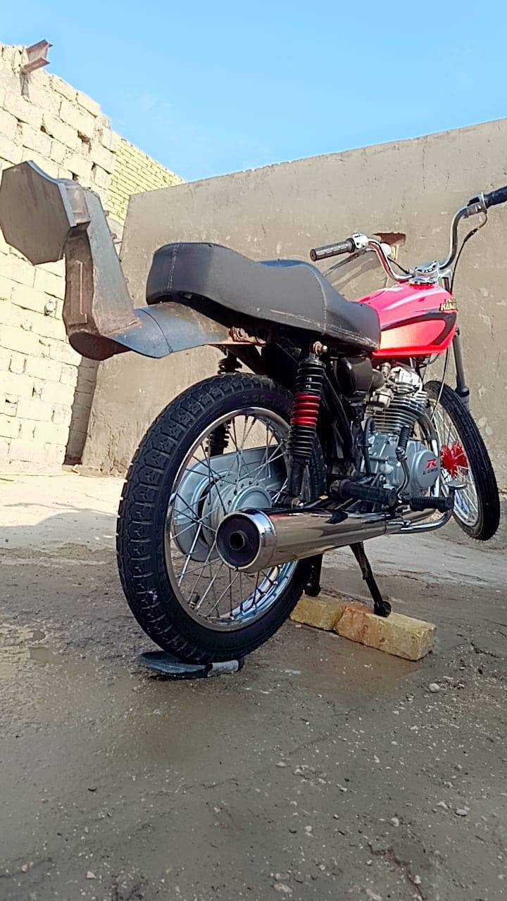 ا
السلام عليكم للبيع دراجه نامه رابيدو شاصي 18 أوراق أصولي تعمير 23 السعر 650 بيه مجال للشراي ***********
