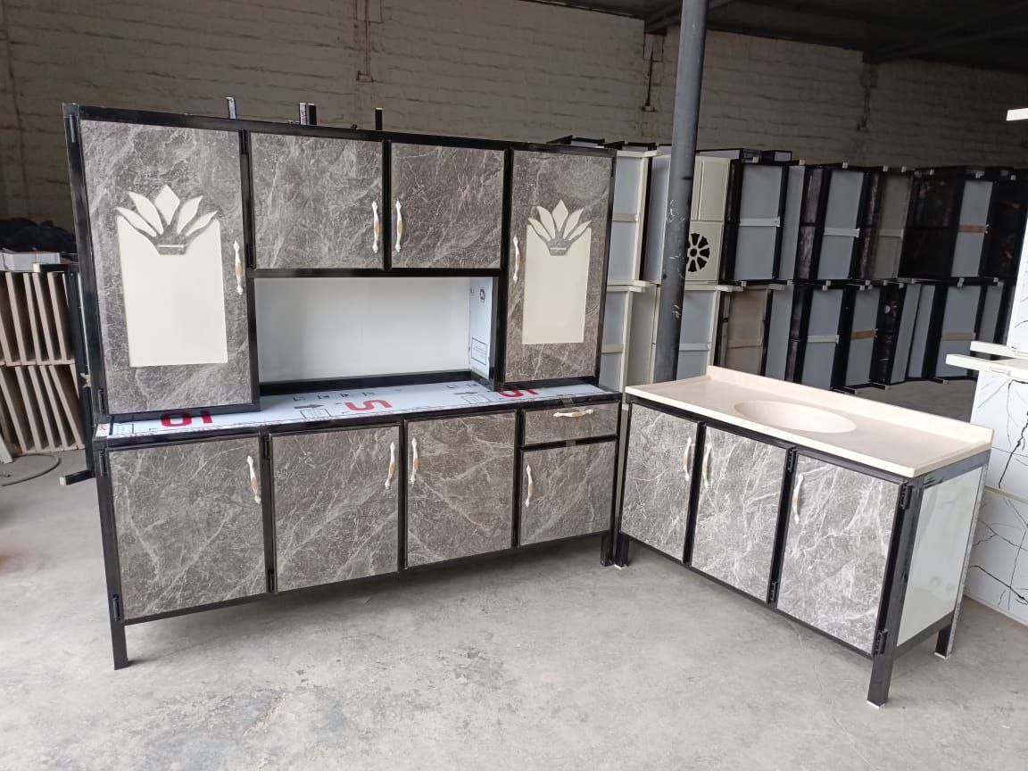 #تخفيضات
كاونتر المنيوم مترين والسنك متر و20
السعر 300الف
للحجز والاستفسار خاص


**إذا كنت صاحب هذا الإعلان وتريد حذفه لأي سبب، رجاءا أرسل رسالة إلى الدعم الفني**