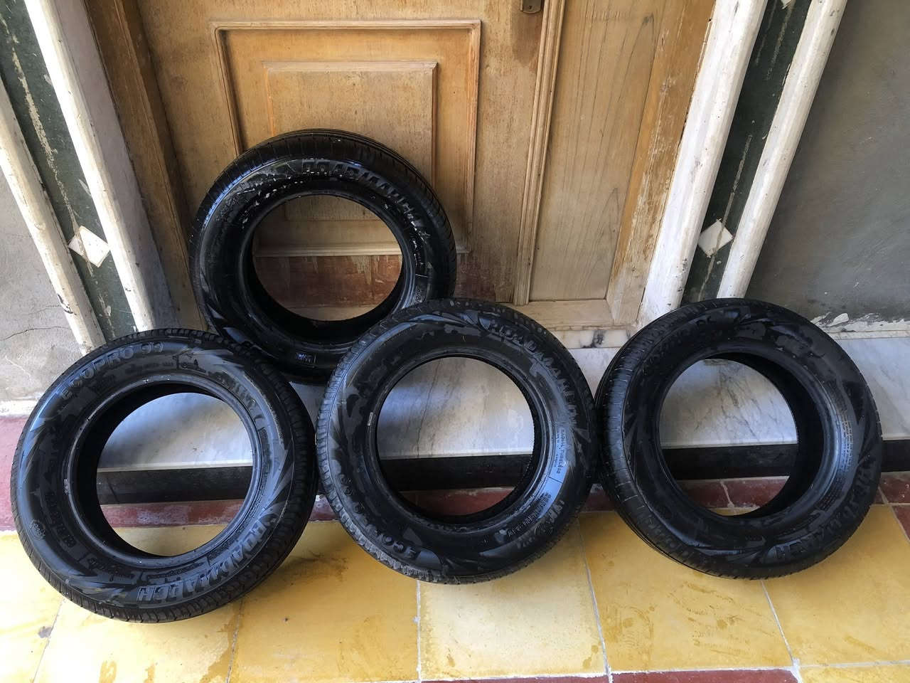 السلام عليكم من رخصة الادمن تخم تاير جديد درجه اولى للبيع السعر 100قفل المكان بابل رقم الهاتف ***********
