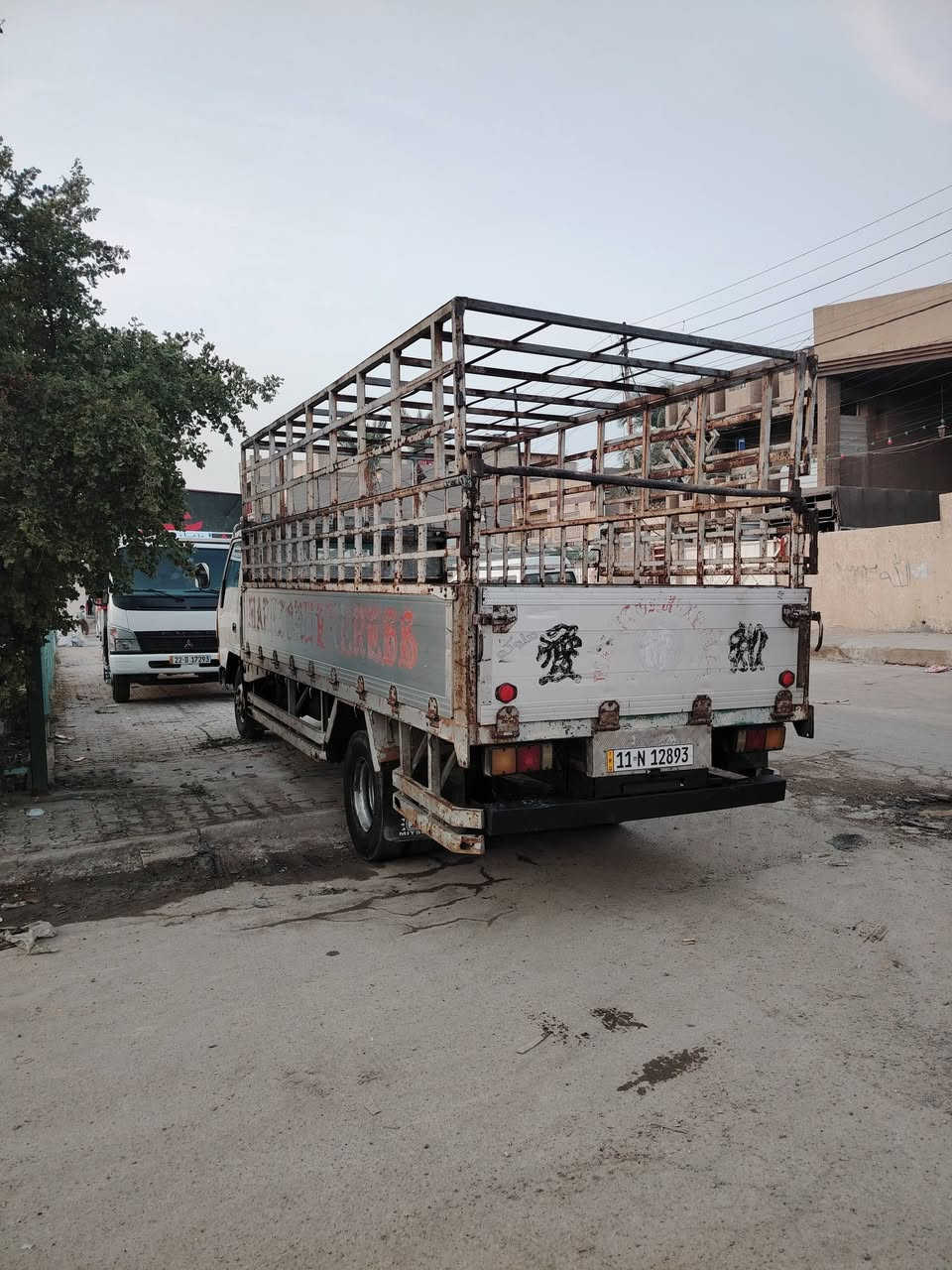 كنتر موديل ٩١ البيع
رقم بغداد انكليزي كير مكينه كسل شاصي خير من الله
طول البدي ٥ متر السعر ٩٥ ورقه وبينها مجل*********** وقماره بدون صبغ
