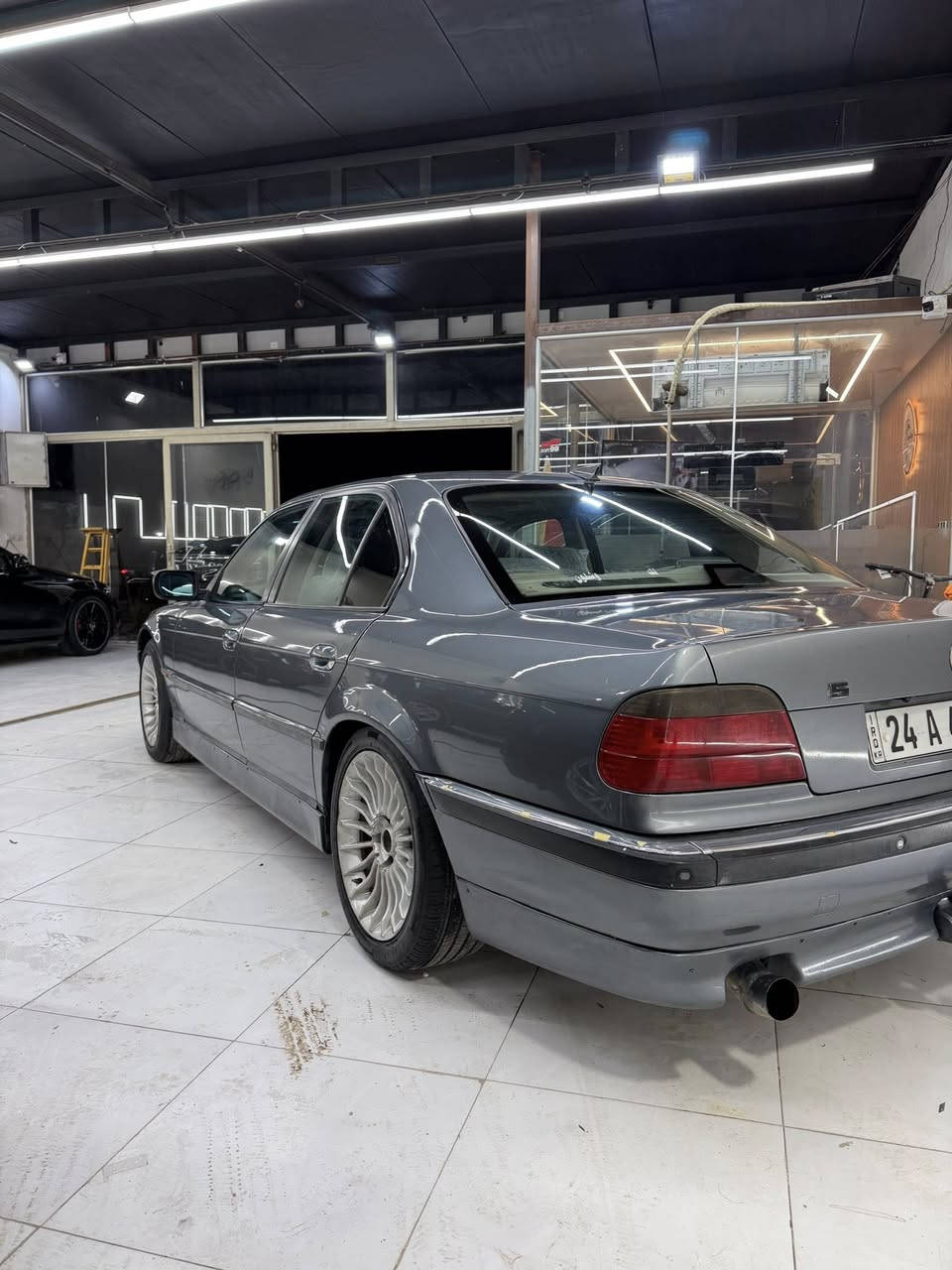 سلام عليكم الحلال للبيع ❤️
خفاش BMW حجم 744i اصل وفصل 🔻
موديل اصل 1996 محدث 2000 🔻
السيارة فول مواصفات 🔻
دبل جكمجة حساسات خلفية 🔻
جنطة شفط 🔻
بردة كهربائية 🔻
سلايت روف 🔻
كير ٣ وضيعيات قيادة تبترونك 🔻
تحكم ستيرن مثبت سرعة 🔻
كشنات كهرباء تدفئة خزن 🔻
ويل البينا ١٨ مع ويل بلادي تخم 🔻 
رقم دهوك دولي مداور ثاني يوم ✔️ 
السعر 75 ورقة مو سعرها هذا البيع لغرض السفر 
مكاني ديوانية *********** غير متواجد على الانترنيت
