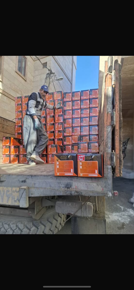 فحم للبيع كارتون ١٠ كيلو درجة اولى سعر ٢٦،(***********)***********)
