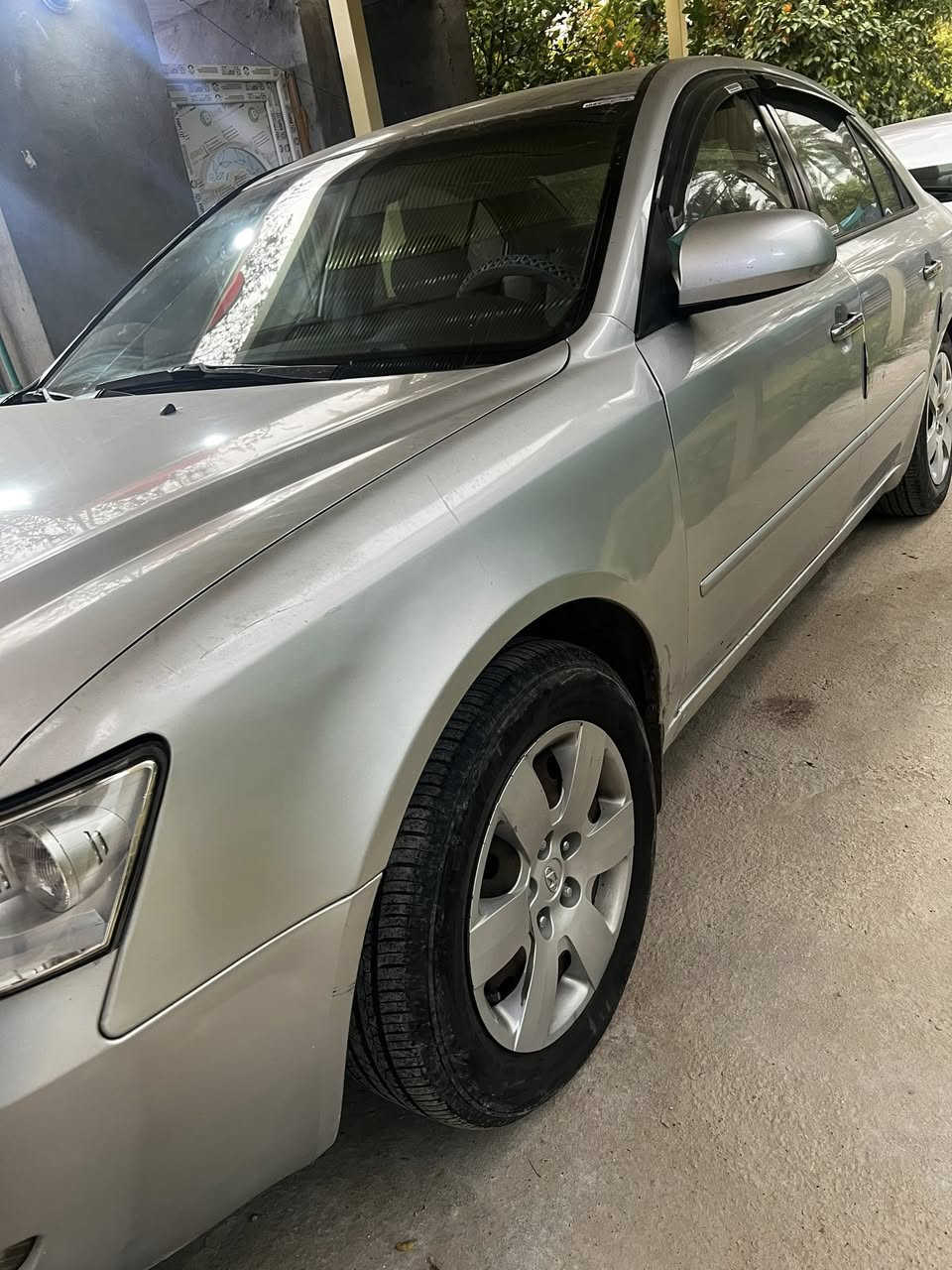 السلام عليكم 
سوناتا 2008 أمريكي 
6 سلندر 3300cc
حادثها بنيد  و الجاملغات الأمامية مصبوغه بدون دواخل 
الباقي كفاله
ماشية 137الف 
فتحة 
محرك كير مكفول بلادي 
صدر جديد 
تايرات جديد 
عليها إدامة كاملة 
باسمي شخصياً 
السعر 92 و بيها مجال 
*********** واتساب اتصال
*********** 
مكاني بغداد التاجي
