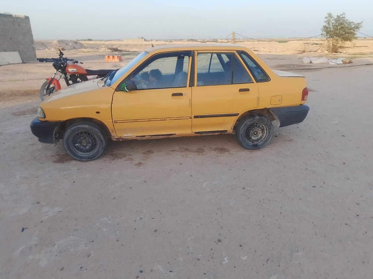 سلام عليكم سايبه 2015كيرومكينهسنويه 2029 جداد حداديه مكينه توه مجفته نفض تخم تاير بدي شوف العين شوصي بيهن خياس بصيط مامعمارات راعيه الشرعيه بديونيه مدور نفس اليوم مصفره هيه وغرمات بكان النجف خان النص اتعهدالك بلمدور والصواليات والباقي شوف العين السعر 24وبيه مجال سنويه ***********
