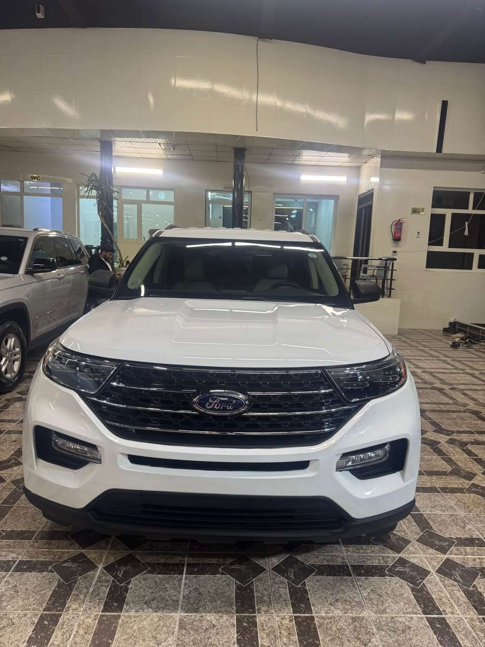 فورد اكسبلورر XLT 4wd
*********** أربيل, العراق
