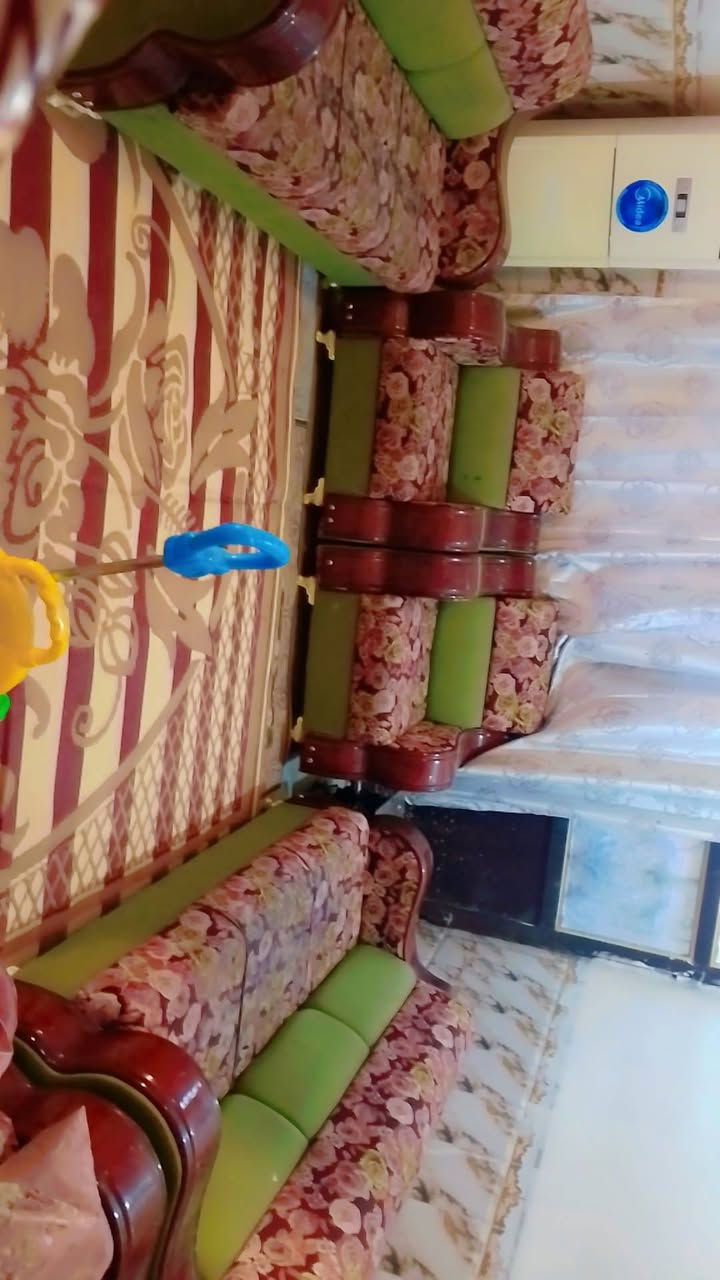 ياالله غراض للبيع الكاونتر 70/السنك 65/التخم 150/الميز 10 عنوان الكوت الجديدة ***********
