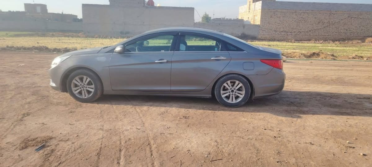 البيع ومراوس سوناته وارد مريكي حادثه جاملغ وبنيد سياره جديده مكينه جديدة حداديه جديدة تخم تاير حره مشروع وطني رقمه بصره سياره موجوده بل عماره حي الجامعه سياره مال بيت موديل 2013  السعر 90 وبيه مجال قليل ***********   ***********
