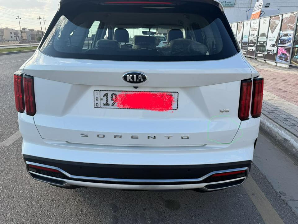 السلام عليكم كيا سورنتو موديل ٢٠٢١
خليجي مكفولة بيه بارد بسيط جداً ماشر عليه بصندوق سيارة محرك ٦سلندر  رقم كربلاء باسمي شخصياً نظيفة سيارة ما متعوبه
مكان سيارة كربلاء سعرها ٢٧٠وبيها مجال بيع او مراوس 

للتواصل رقم الهاتف***********
