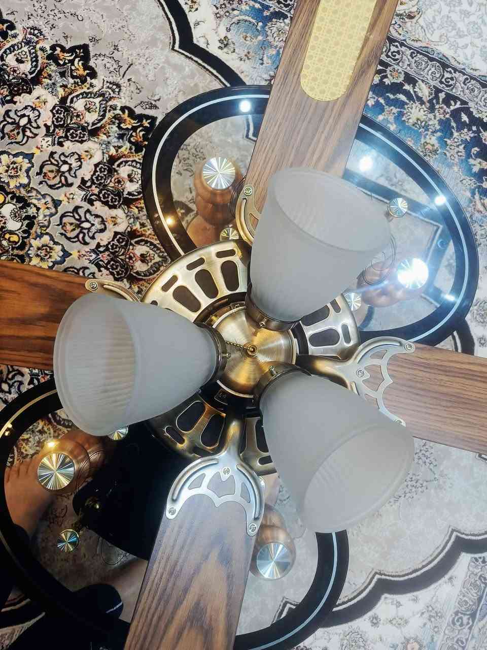 مروحة سقف ام الثرية منوع الكلاسيكي الجميل ذات ريش خشب خالية من الخدوش تشبه الجديدة كربلاء, العراق


**إذا كنت صاحب هذا الإعلان وتريد حذفه لأي سبب، رجاءا أرسل رسالة إلى الدعم الفني**