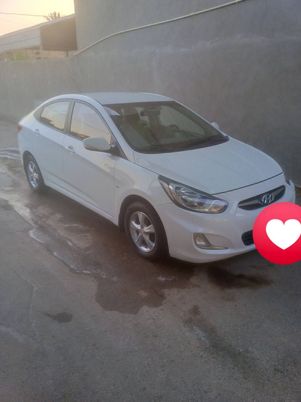 السلام عليكم اكسنت خليجي الشركة العامه موديل 2013
رقم بابل مكفولة من الصبغ والظربه والفتح ولبارد  عده ملاحظات بسيطه مكينه 1600كير حداديه تبريد تخم تأير جديد مكاني بابل المركز 
***********
