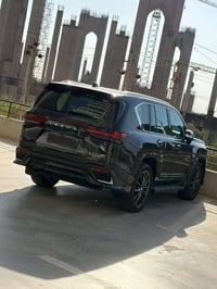 لكزز 2025 Lx 700h  ماشية 7000km مغلفه ppf  F sport وكالة ساز   افول شي...